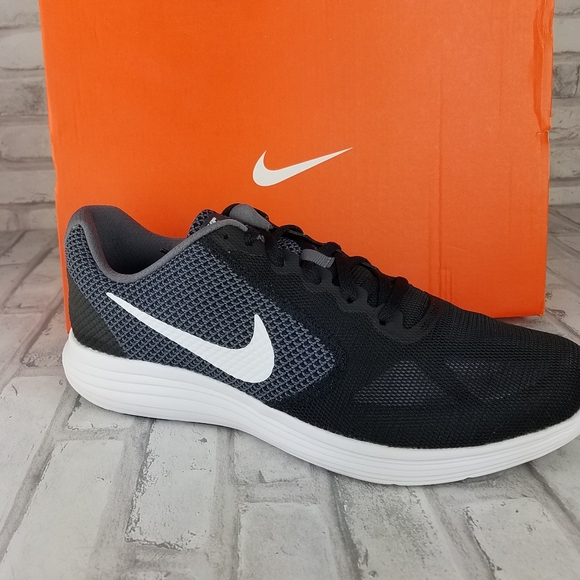 NIKE Revolution 3 Dark Gray Mesh Running S… - Picture 7 of 16